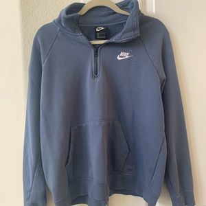 LIKE NEW NAVY BLUE NIKE QUARTER ZIP